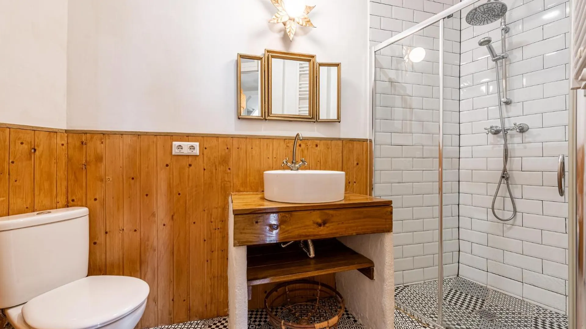 Lägenhet Malaga Cozy Apt Amazing Location Spanien