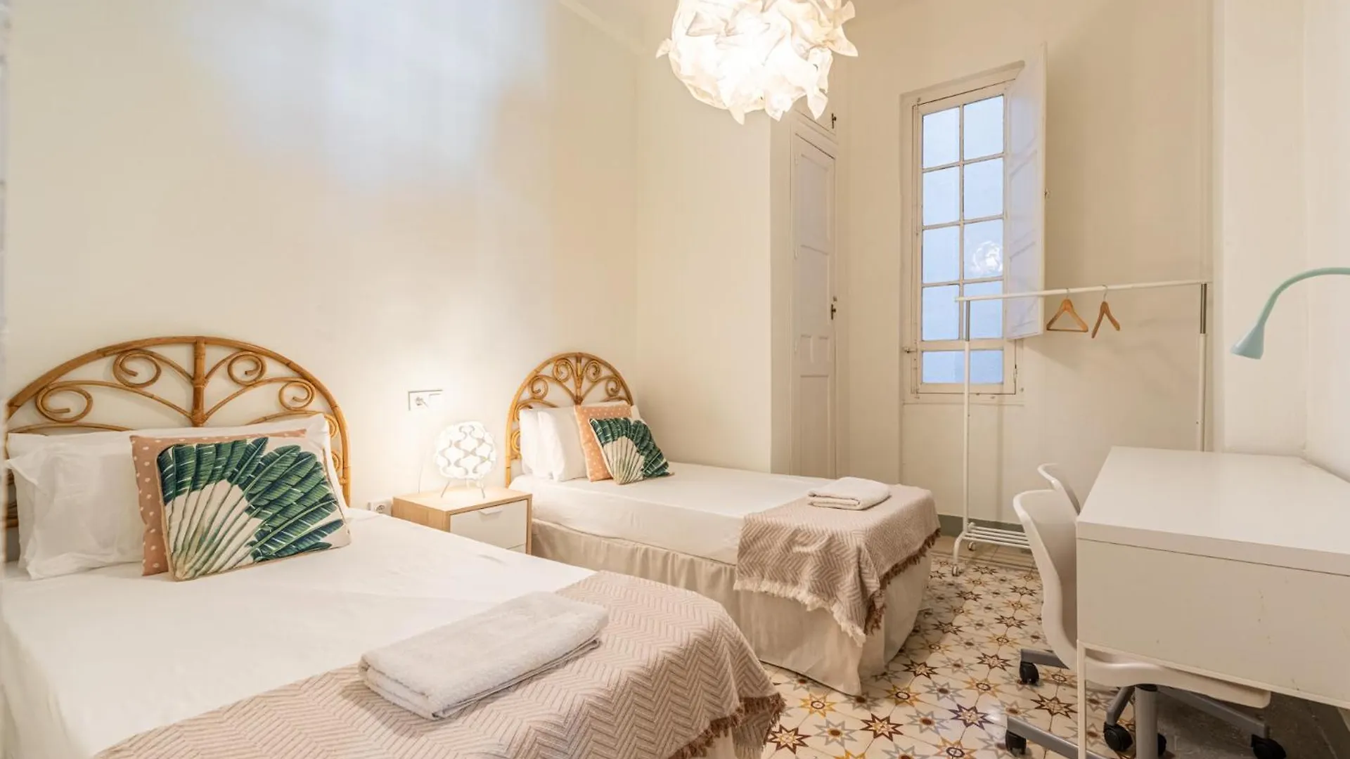 Lägenhet Malaga Cozy Apt Amazing Location Spanien